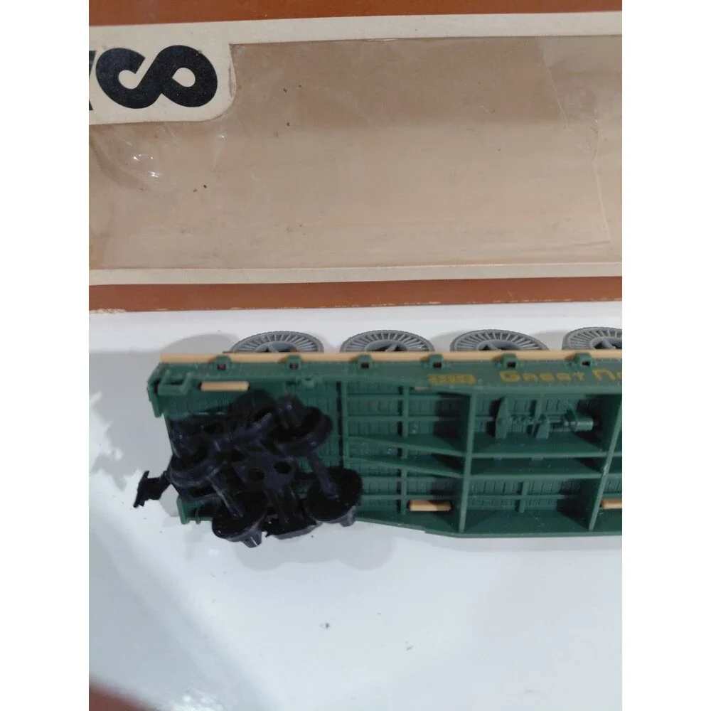 Tyco 335: 300 HO Gauge Model Railroad Great Northern Flat & Cable Load w/Box